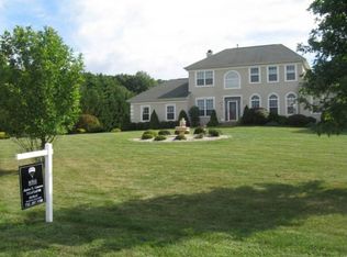 6 Barge Ln, Somerset, NJ 08873