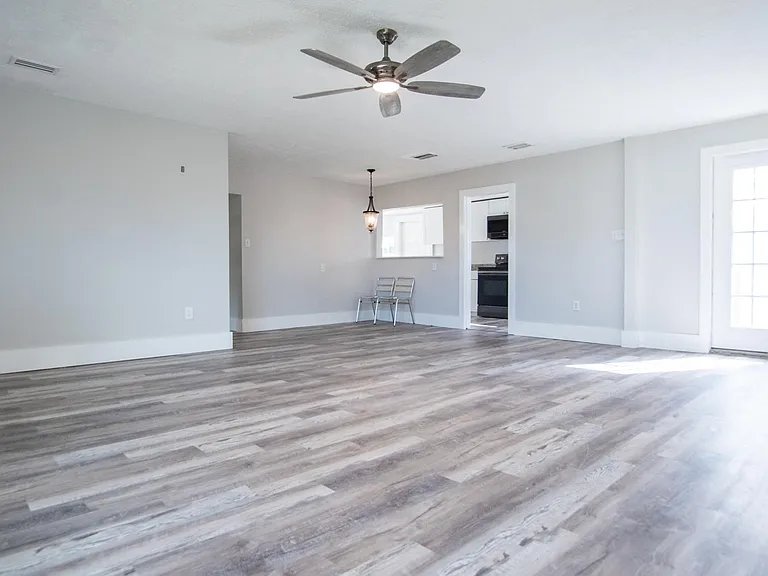 4710 W Price Ave — Photo 6