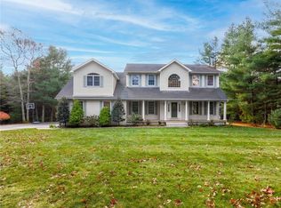 3 Aster Ln, Hope, RI 02831