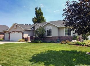 9693 S Iron Gate Rd, South Jordan, UT 84095