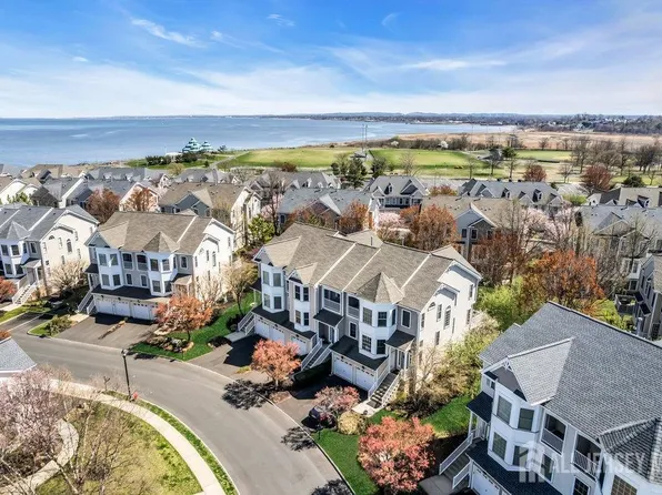 7 S Shore Dr, South Amboy, NJ 08879