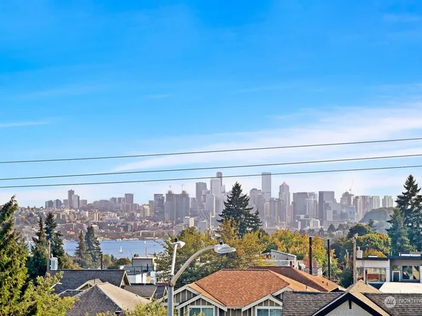 4606 Whitman Avenue N, Seattle, WA 98103