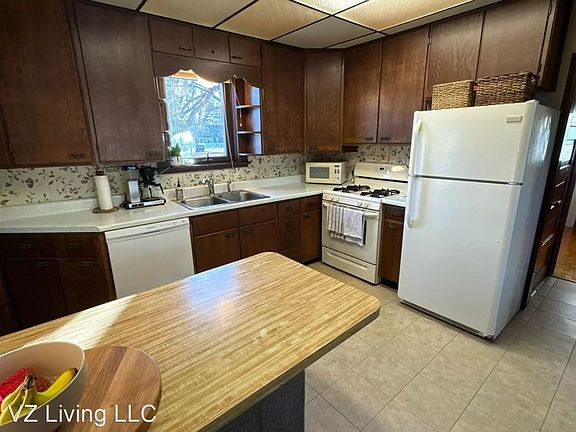 3rd image of 4744 Bald Eagle Ave