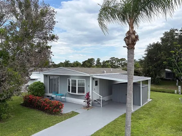 6 Don Quixote Ct, Pt Saint Lucie, FL 34952