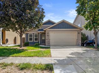 711 W Ramsbrook St, Meridian, ID 83646