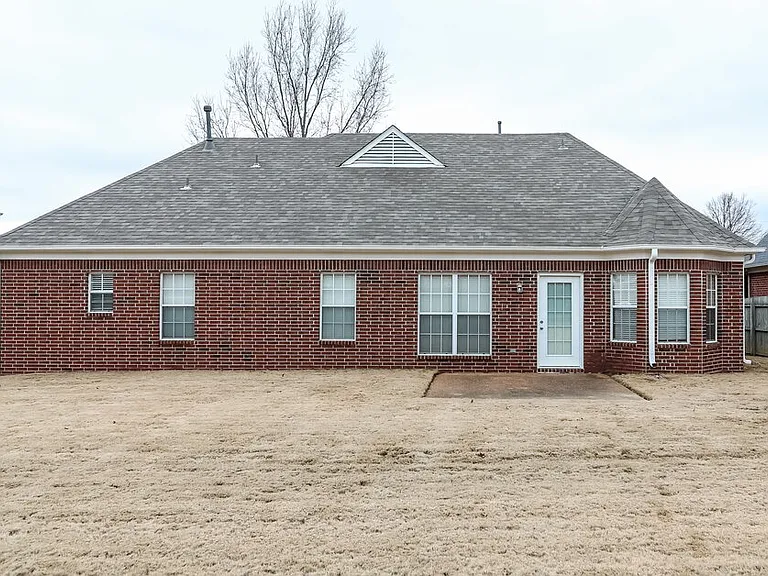 9921 Greenalder Cv N — Photo 15