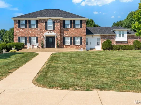 1 Cross Creek Ln, O'Fallon, MO 63366