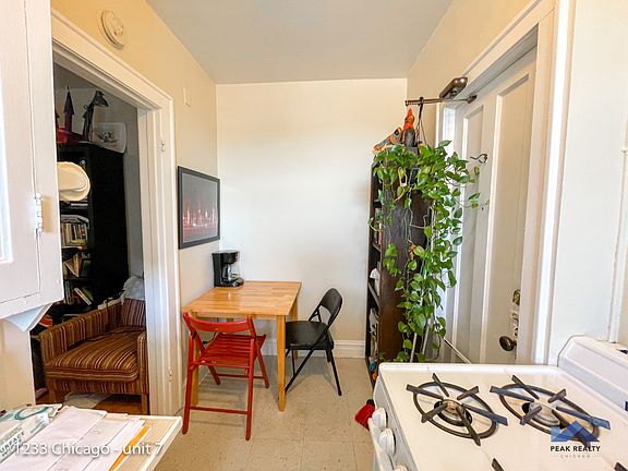 4th image of 1233 Chicago Ave #2713425