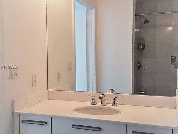 3rd image of 1060 Brickell Ave APT 2303