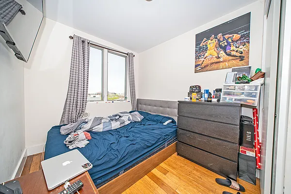 Rented by Level Group | media 31