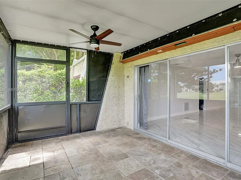 9540 NW 65th St #D8 — Photo 38
