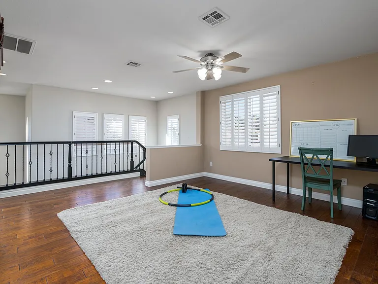 1668 Paseo Maravilla — Photo 21