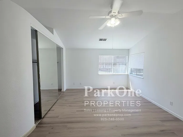 2848 Saint Joseph Dr — Photo 9