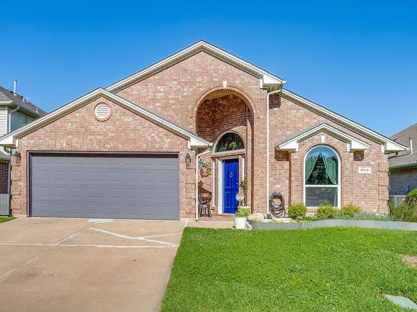 8713 Sunset Trace Dr, Fort Worth, TX 76244