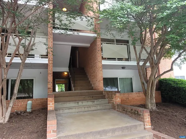1800 Jefferson Park Ave APT 92, Charlottesville, VA 22903