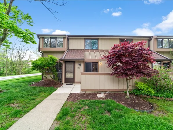 11560 Harbour Light Dr, North Royalton, OH 44133