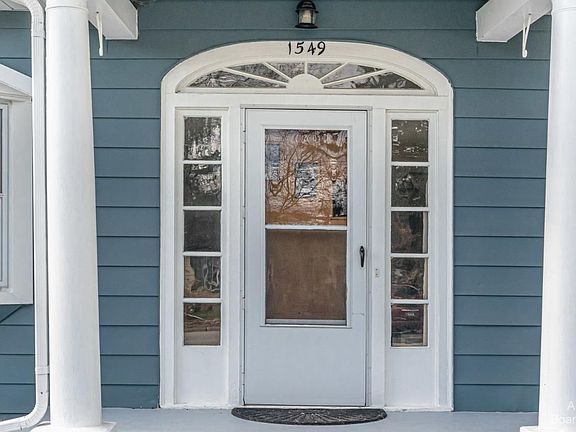 2nd image of 1549 Marlborough Dr