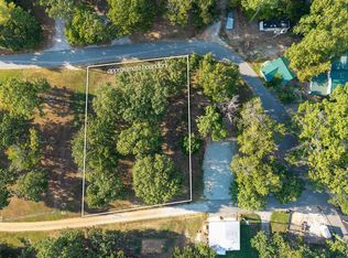 E 249th Rd, Grove, OK 74344