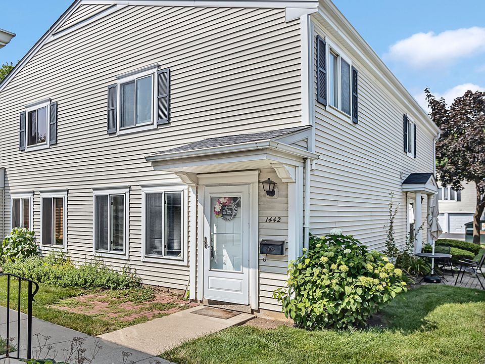 1st image of 1442 Cove Dr #238-C