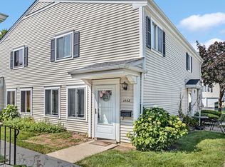 1442 Cove Dr #238-C, Prospect Heights, IL 60070