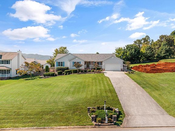 4th image of 1639 Cavet Dr