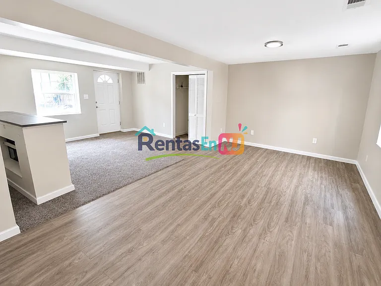 378 Hillside Ave #1B — Photo 1