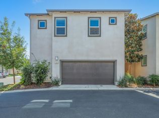 4432 Ocean Ln, Elk Grove, CA 95757
