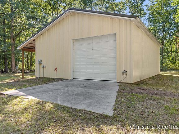 2nd image of 23101 Four Mile Rd