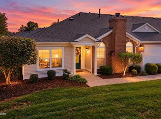 8301 River Forest Pl, Louisville, KY 40258