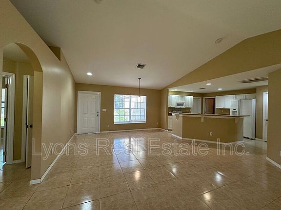 5th image of 3312 42nd St W