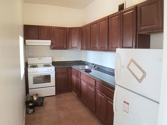5th image of 770 Saint Nicholas Ave APT 1C
