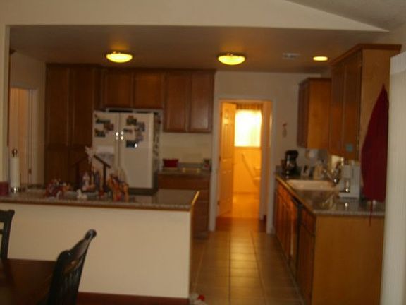 kitchen/granite&tile