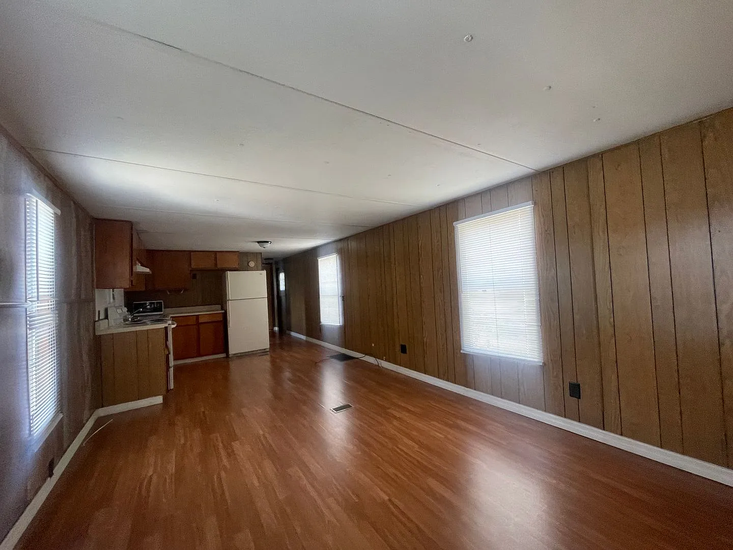 2 Bed 1.5 Bath — Photo 3