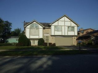 6 Willow Rd, Matteson, IL 60443