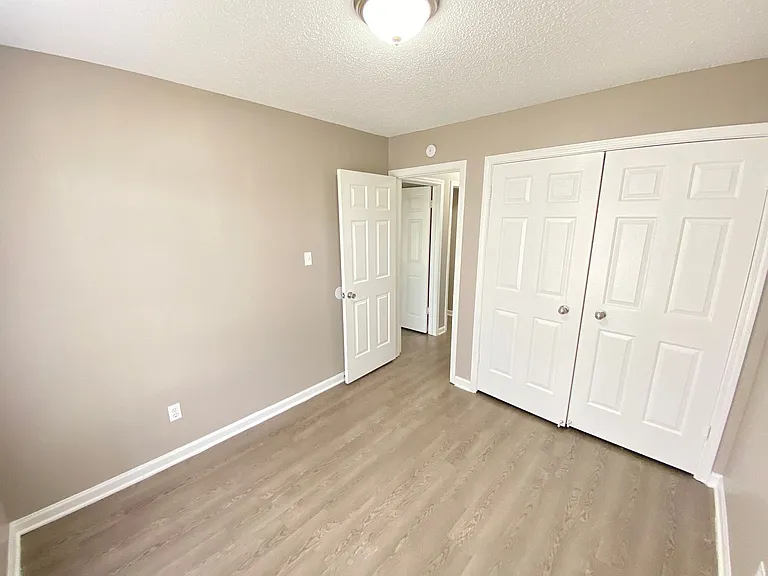 6544 Oak Hurst Dr — Photo 5