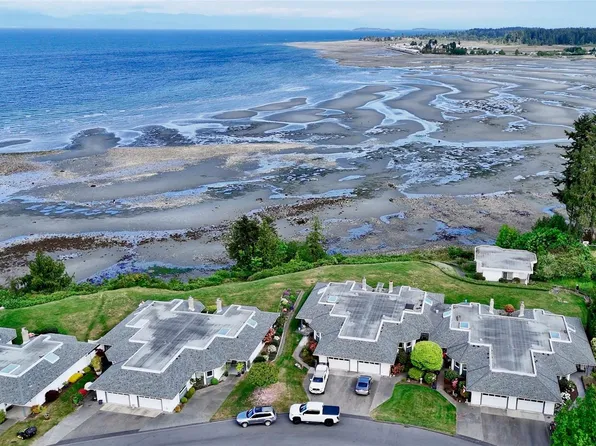 330 Dogwood St #206, Parksville, BC V9P 1P7