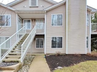 1 Cedar Ct, Bedminster, NJ 07921