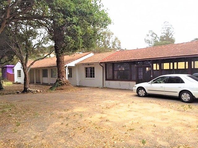 1st image of 1598 El Camino Real