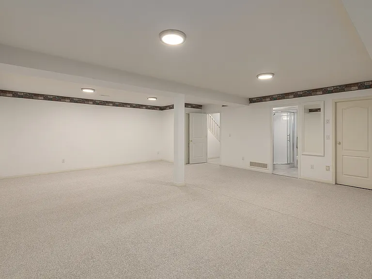 7465 Mulberry Pl #18 — Photo 32