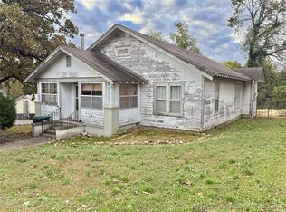 317 W Morgan St, Tahlequah, OK 74464