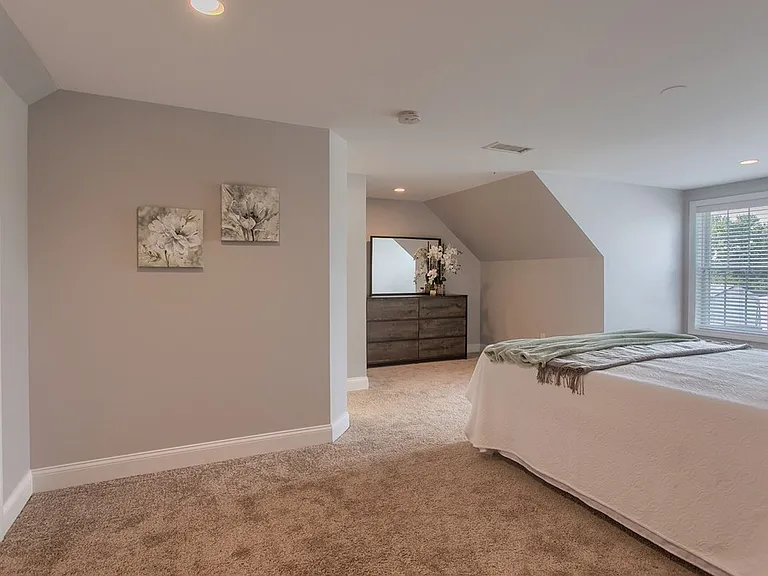 89 Myrtle St #89 — Photo 11