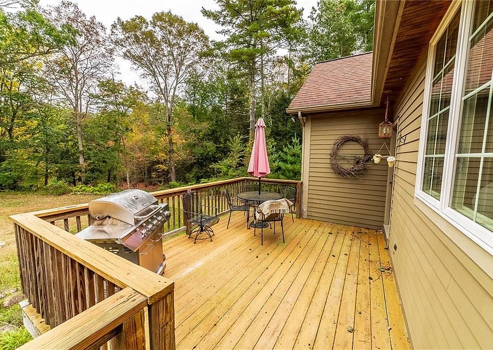 183 Spring Grove Rd, Glocester, RI 02814 Zillow