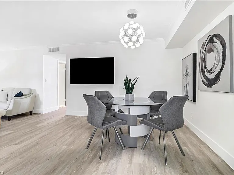 3000 Gulf Shore Blvd N #213 — Photo 16