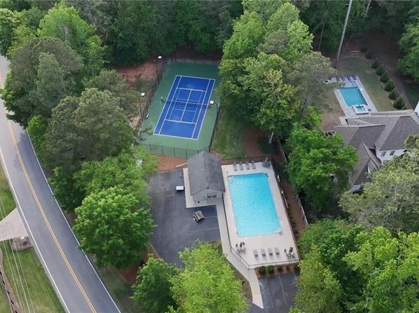 2170 Lake Grove Ln, Milton, GA 30004