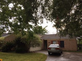 3611 Trailwood Dr, Baytown, TX 77521