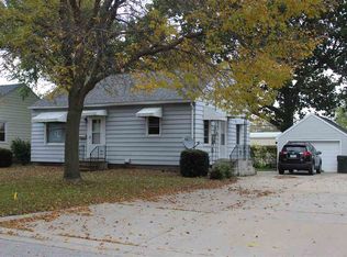 867 Maxwell St, Waterloo, IA 50701