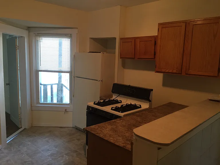 154 Austin St #2 — Photo 5