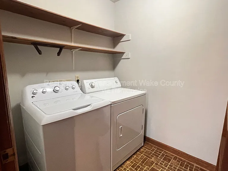 7404 Valley Run Dr — Photo 12
