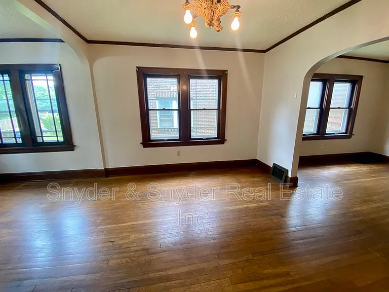 689 Schiller Ave #2 — Photo 3