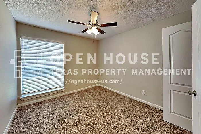 800 Stone Trail Dr — Photo 15